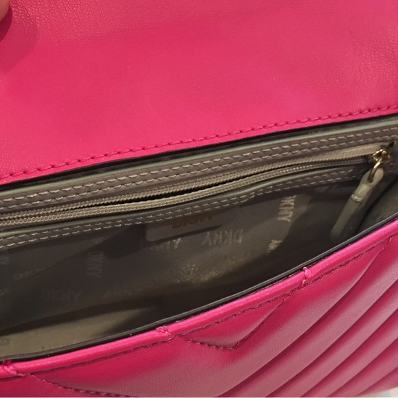 DKNY | Devon Clutch & Crossbody Quilted Hot Pink - Picture 9 of 12